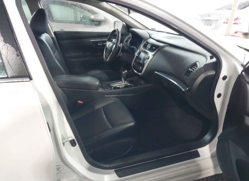 Photo 5 of 2018 Nissan Altima 2.5 SR (VIN 1N4AL3AP4JC151714)