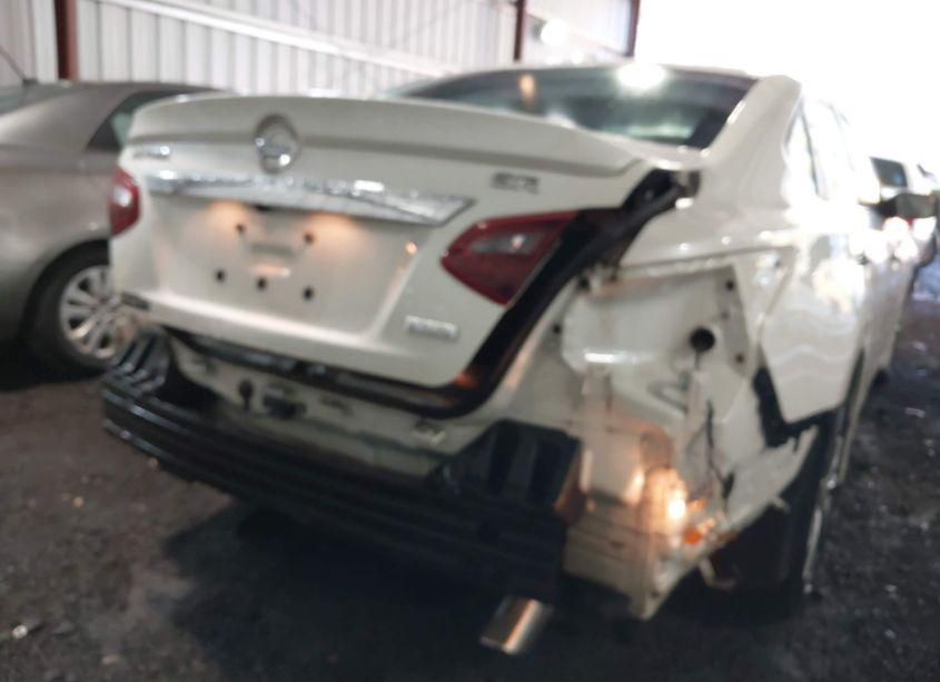 Photo 6 of 2018 Nissan Altima 2.5 SR (VIN 1N4AL3AP4JC151714)