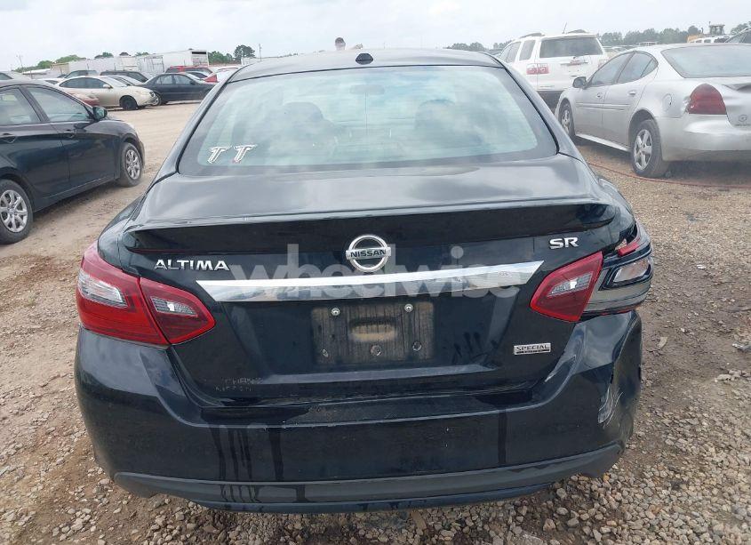 Photo 16 of 2018 Nissan Altima 2.5 SR (VIN 1N4AL3AP4JC153060)