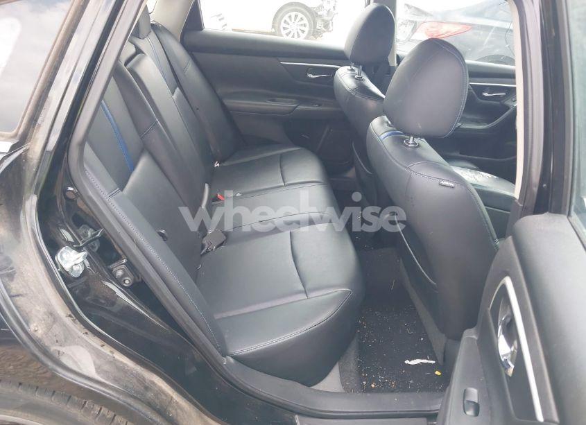 Photo 8 of 2018 Nissan Altima 2.5 SR (VIN 1N4AL3AP4JC153060)