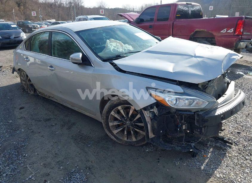 2018 Nissan Altima 2.5 SL (VIN 1N4AL3AP4JC167847) main photo