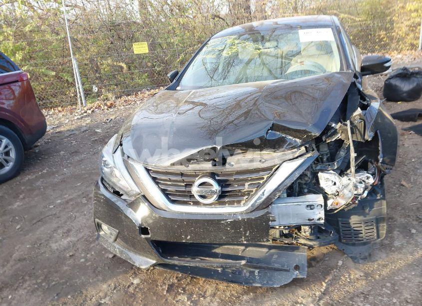 Photo 11 of 2018 Nissan Altima 2.5 SL (VIN 1N4AL3AP4JC174166)