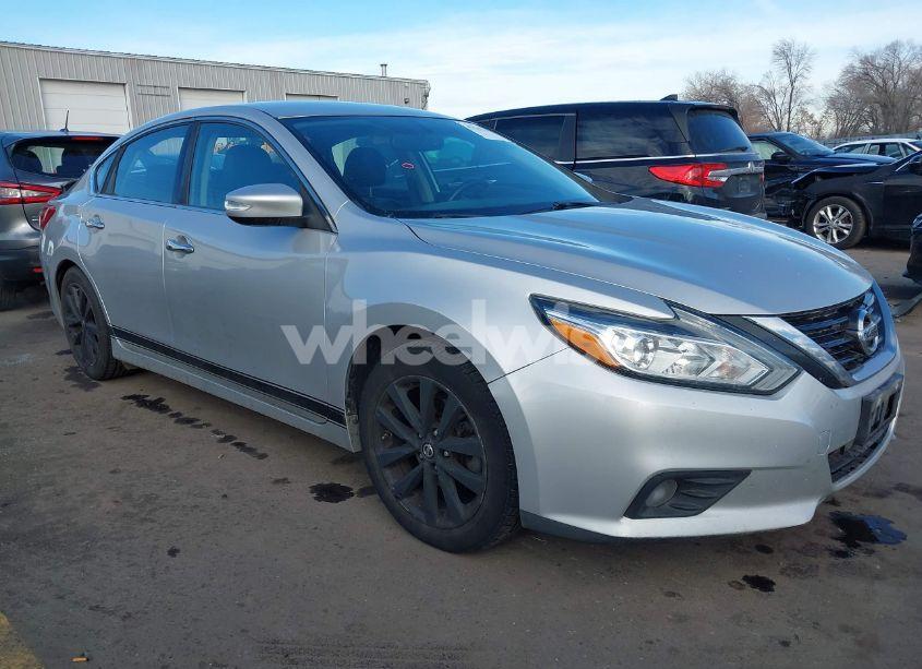 2018 Nissan Altima 2.5 SL (VIN 1N4AL3AP4JC174796) main photo