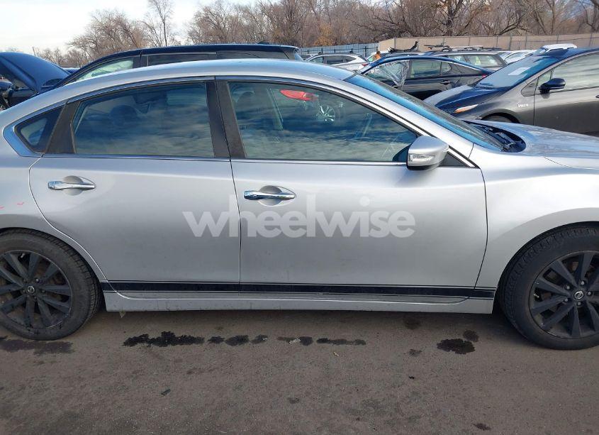 Photo 13 of 2018 Nissan Altima 2.5 SL (VIN 1N4AL3AP4JC174796)