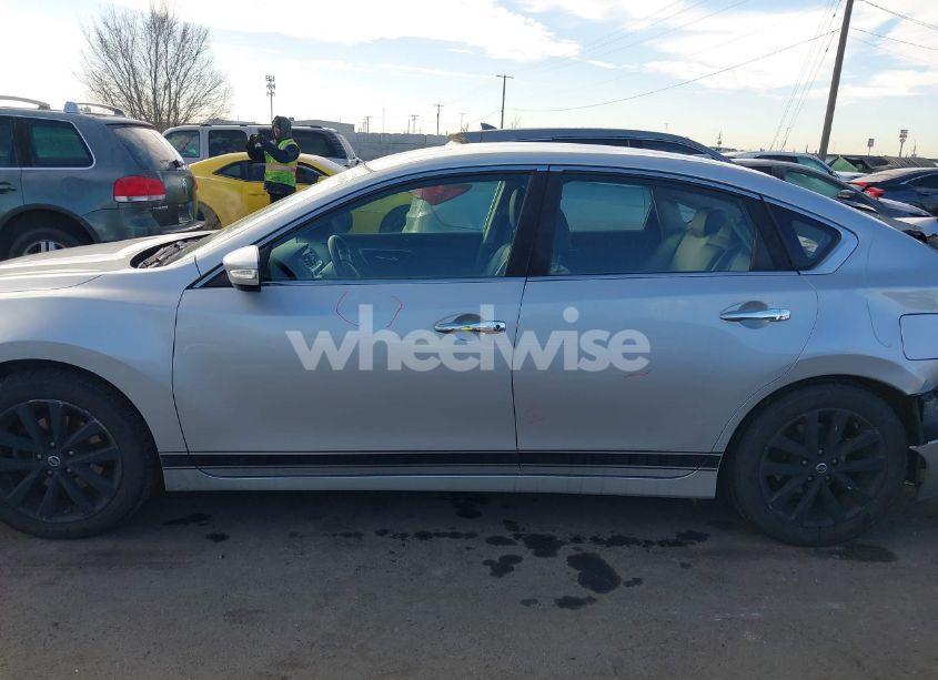 Photo 14 of 2018 Nissan Altima 2.5 SL (VIN 1N4AL3AP4JC174796)