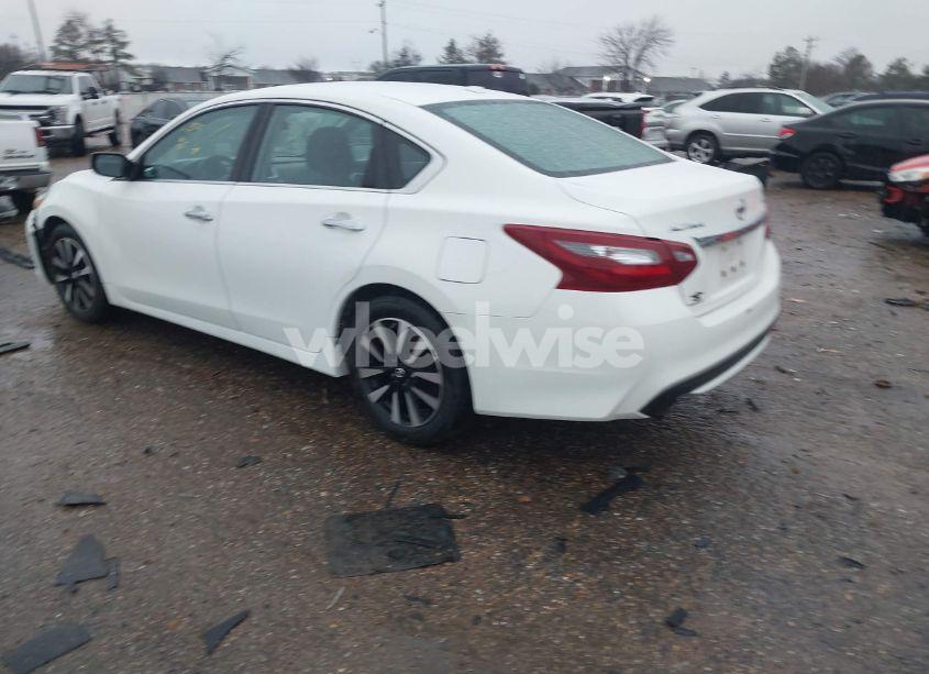 Photo 3 of 2018 Nissan Altima 2.5 SV (VIN 1N4AL3AP4JC185331)