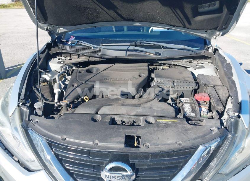 Photo 10 of 2018 Nissan Altima 2.5 S (VIN 1N4AL3AP4JC203178)