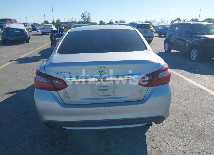 Photo 16 of 2018 Nissan Altima 2.5 S (VIN 1N4AL3AP4JC203178)