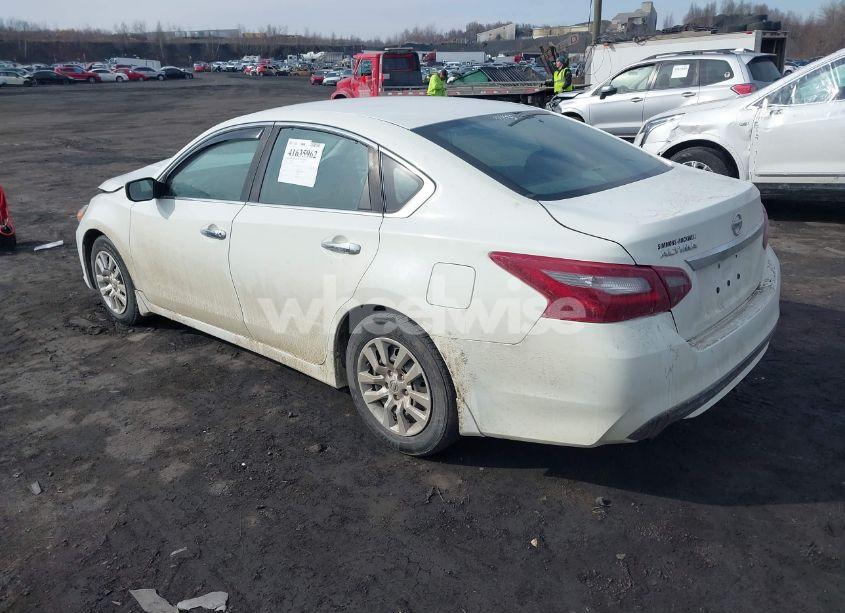 Photo 3 of 2018 Nissan Altima 2.5 S (VIN 1N4AL3AP4JC207375)