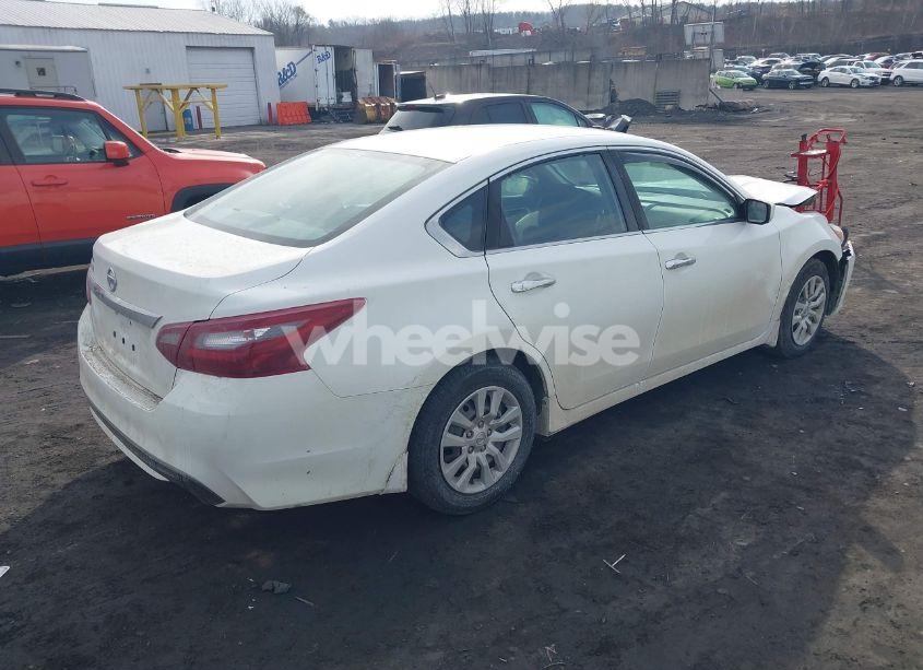 Photo 4 of 2018 Nissan Altima 2.5 S (VIN 1N4AL3AP4JC207375)