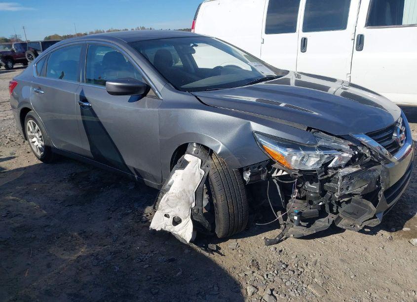 2018 Nissan Altima 2.5 S (VIN 1N4AL3AP4JC217243) main photo