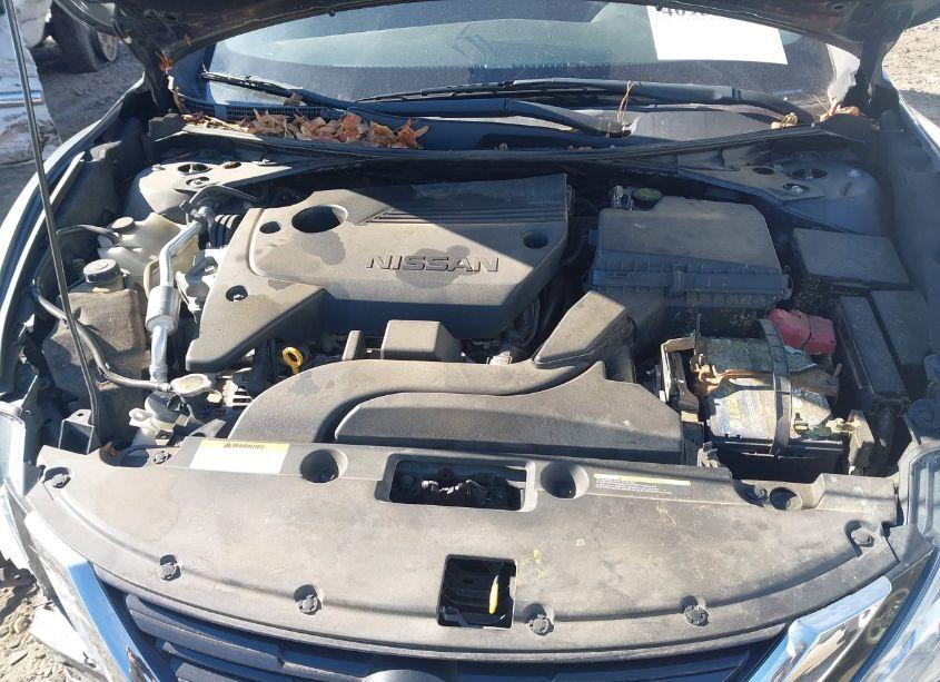 Photo 10 of 2018 Nissan Altima 2.5 S (VIN 1N4AL3AP4JC217243)