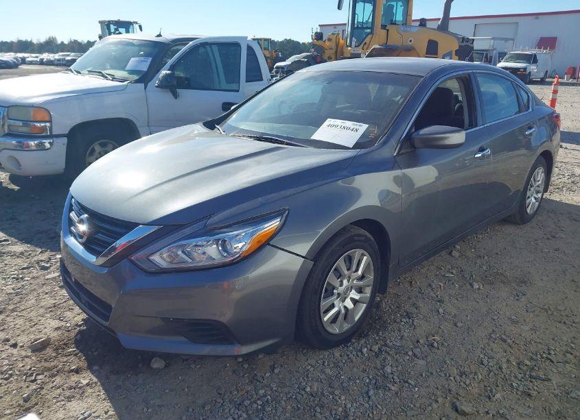 Photo 2 of 2018 Nissan Altima 2.5 S (VIN 1N4AL3AP4JC217243)