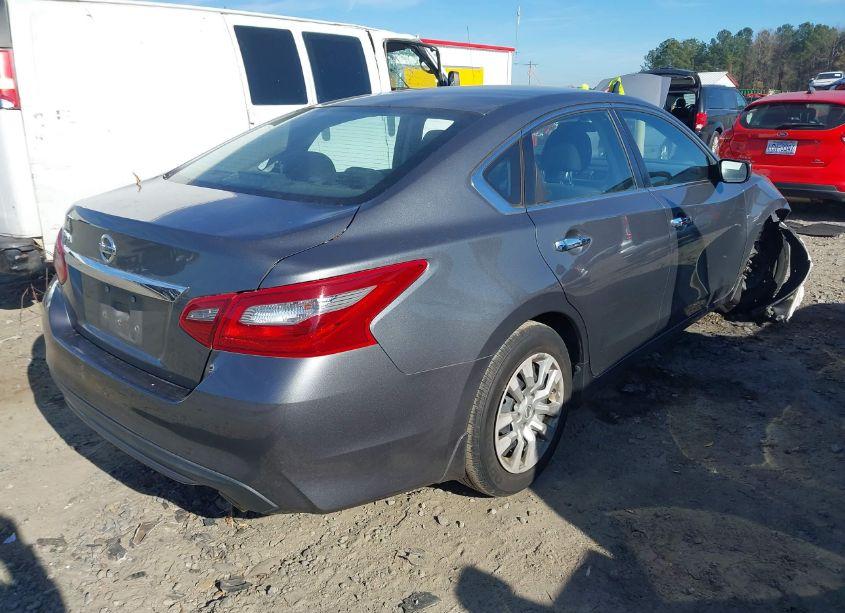 Photo 4 of 2018 Nissan Altima 2.5 S (VIN 1N4AL3AP4JC217243)