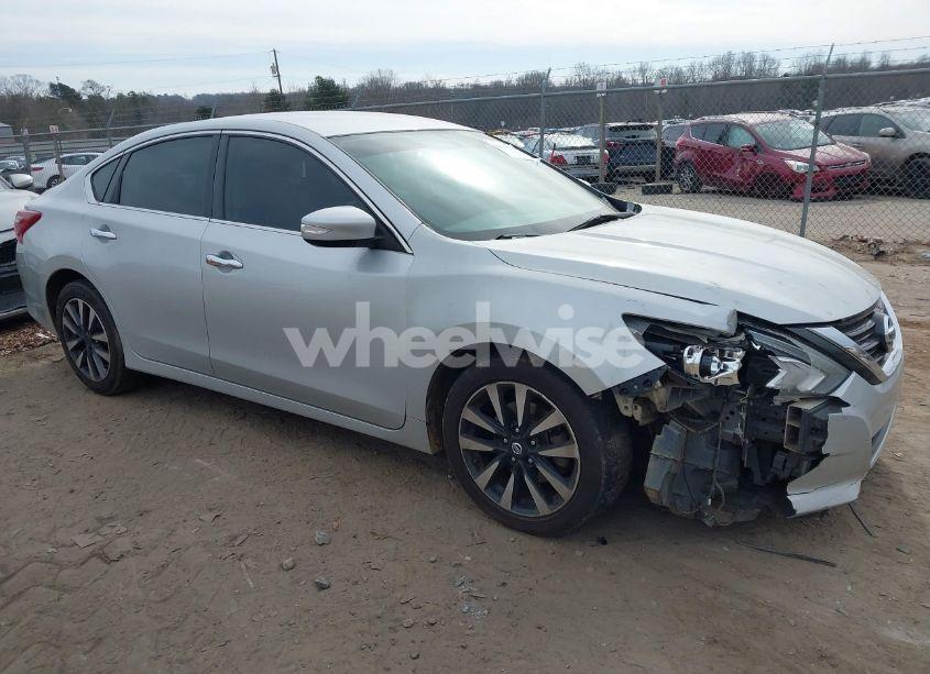 2018 Nissan Altima 2.5 SL (VIN 1N4AL3AP4JC227576) main photo