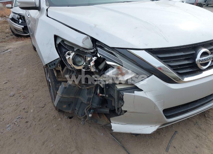 Photo 11 of 2018 Nissan Altima 2.5 SL (VIN 1N4AL3AP4JC227576)