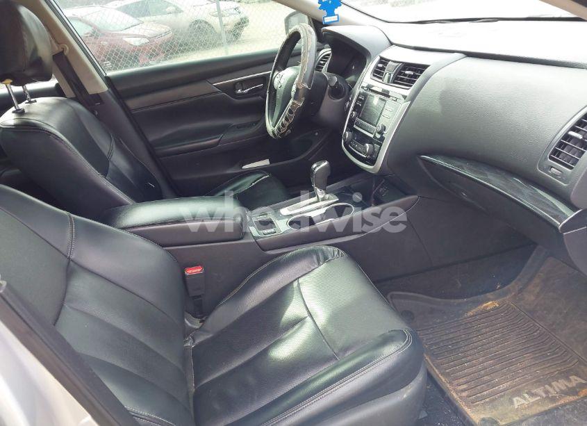 Photo 5 of 2018 Nissan Altima 2.5 SL (VIN 1N4AL3AP4JC227576)