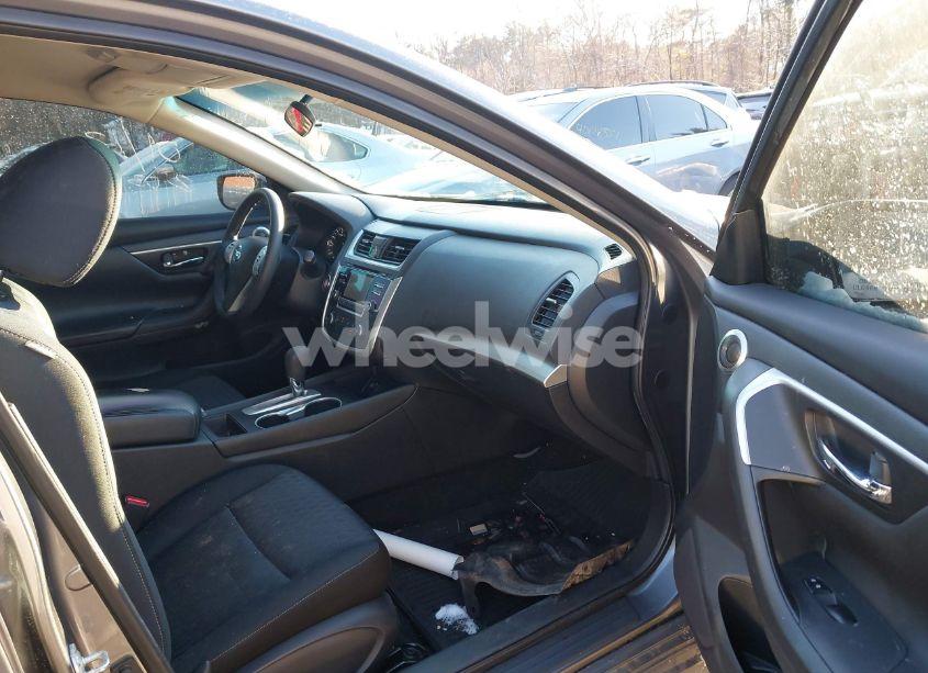 Photo 4 of 2018 Nissan Altima 2.5 S (VIN 1N4AL3AP4JC255183)