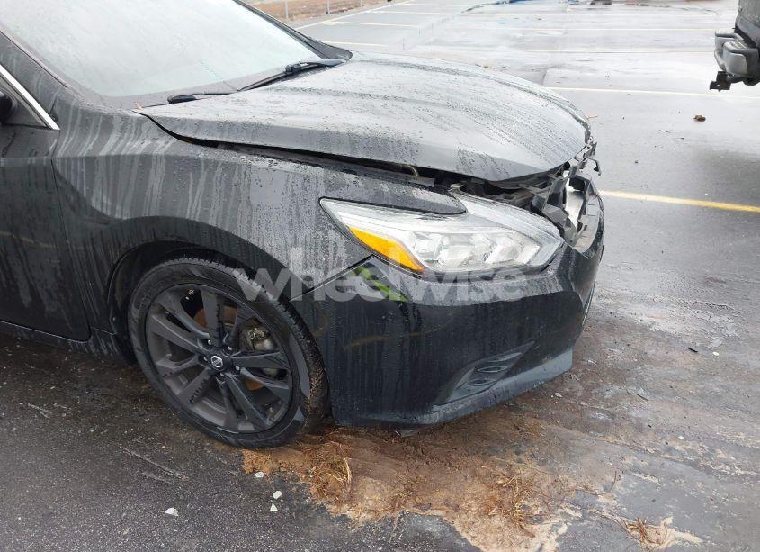 Photo 19 of 2018 Nissan Altima 2.5 SR (VIN 1N4AL3AP4JC262229)