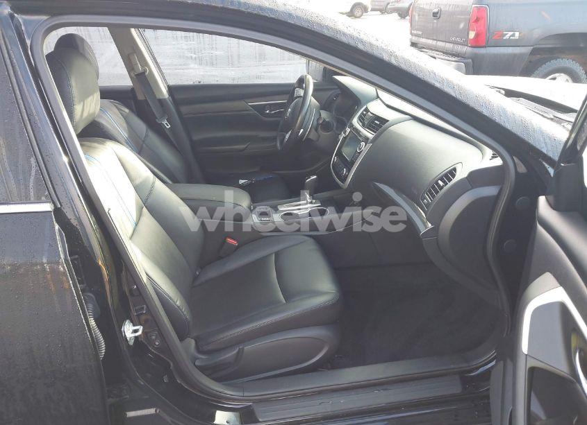 Photo 5 of 2018 Nissan Altima 2.5 SR (VIN 1N4AL3AP4JC262229)