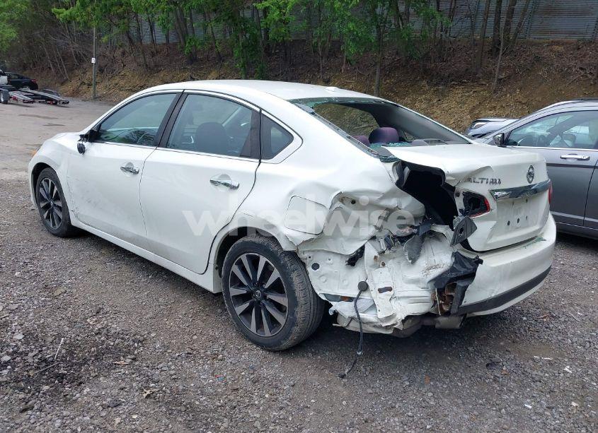 Photo 3 of 2018 Nissan Altima 2.5 SV (VIN 1N4AL3AP4JC269651)