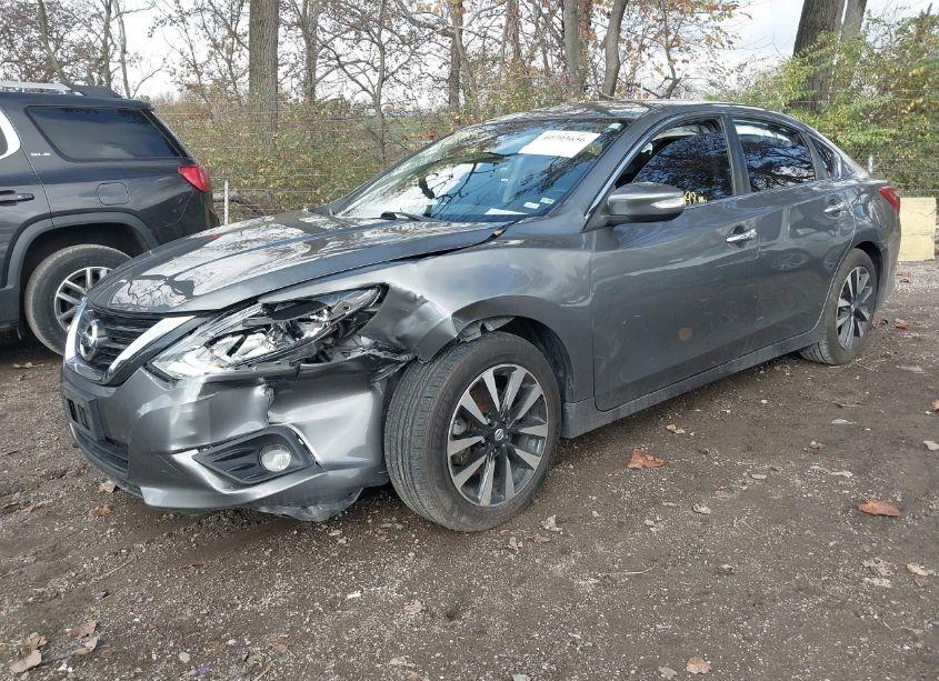 Photo 6 of 2018 Nissan Altima 2.5 SL (VIN 1N4AL3AP4JC271979)