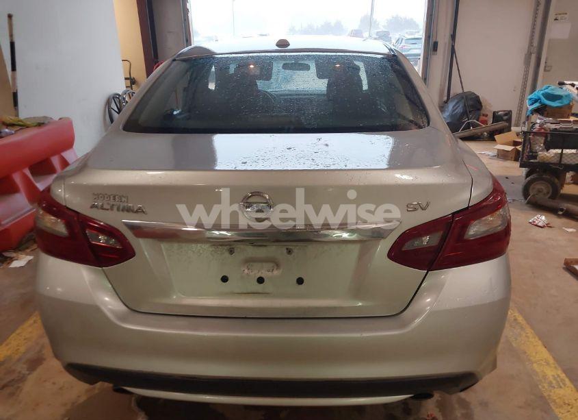 Photo 15 of 2018 Nissan Altima 2.5 SV (VIN 1N4AL3AP4JC282996)
