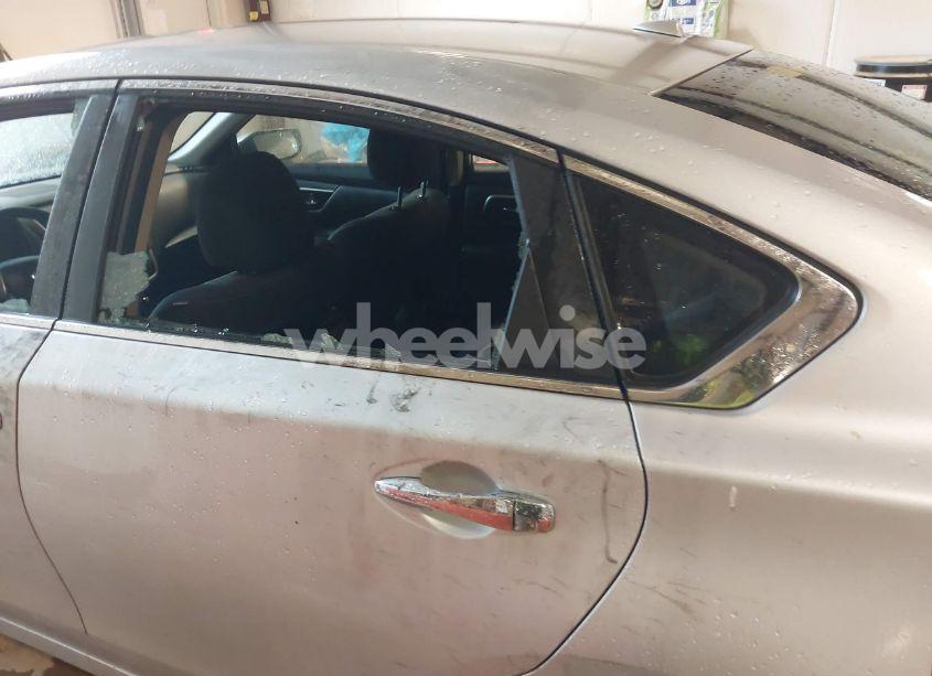 Photo 17 of 2018 Nissan Altima 2.5 SV (VIN 1N4AL3AP4JC282996)