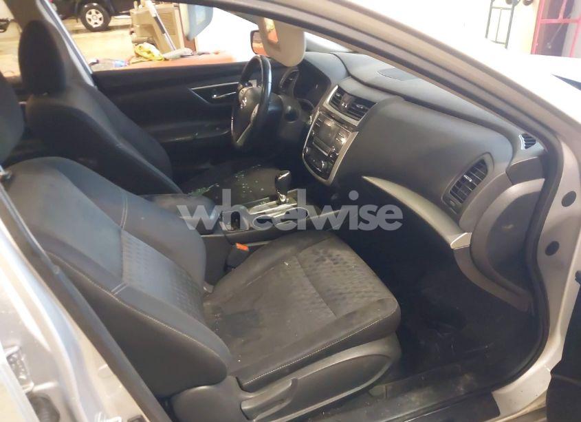 Photo 5 of 2018 Nissan Altima 2.5 SV (VIN 1N4AL3AP4JC282996)