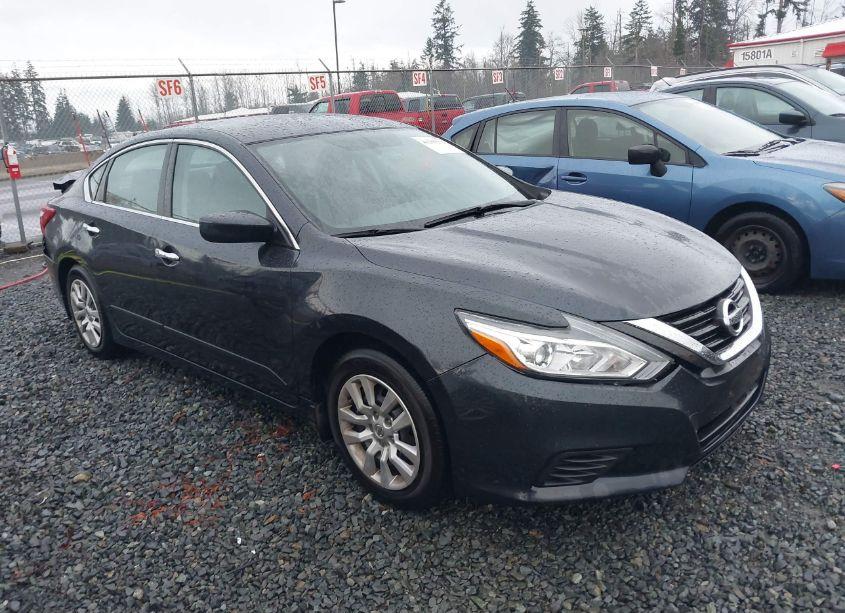 2018 Nissan Altima 2.5 S (VIN 1N4AL3AP4JC289348) main photo