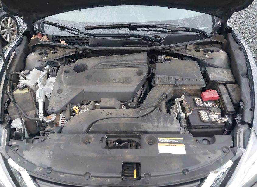 Photo 10 of 2018 Nissan Altima 2.5 S (VIN 1N4AL3AP4JC289348)