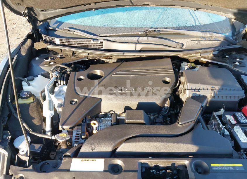 Photo 10 of 2018 Nissan Altima 2.5 SR (VIN 1N4AL3AP4JC291438)