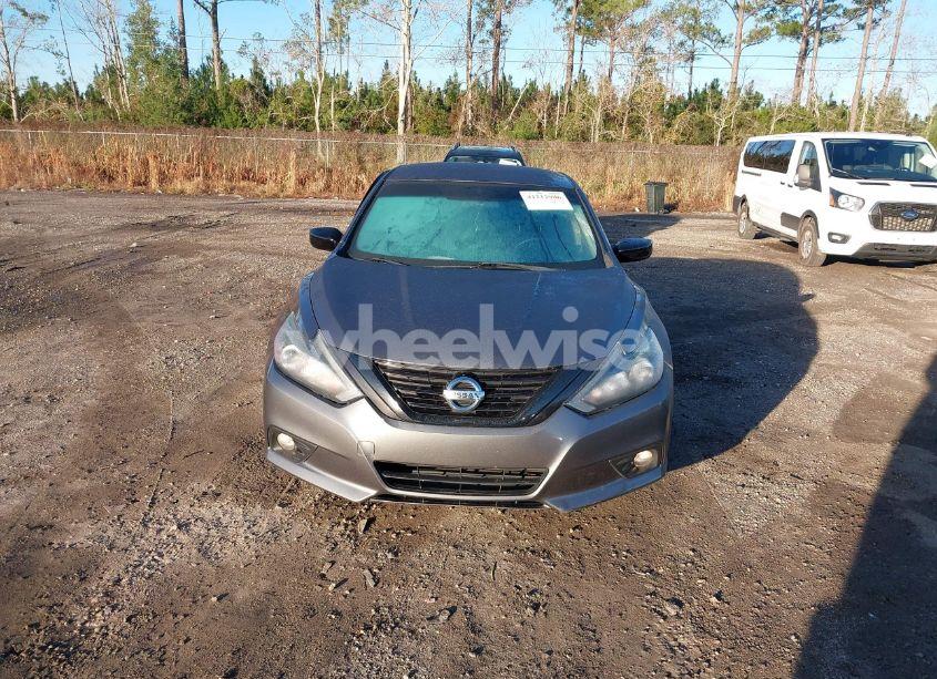Photo 12 of 2018 Nissan Altima 2.5 SR (VIN 1N4AL3AP4JC291438)