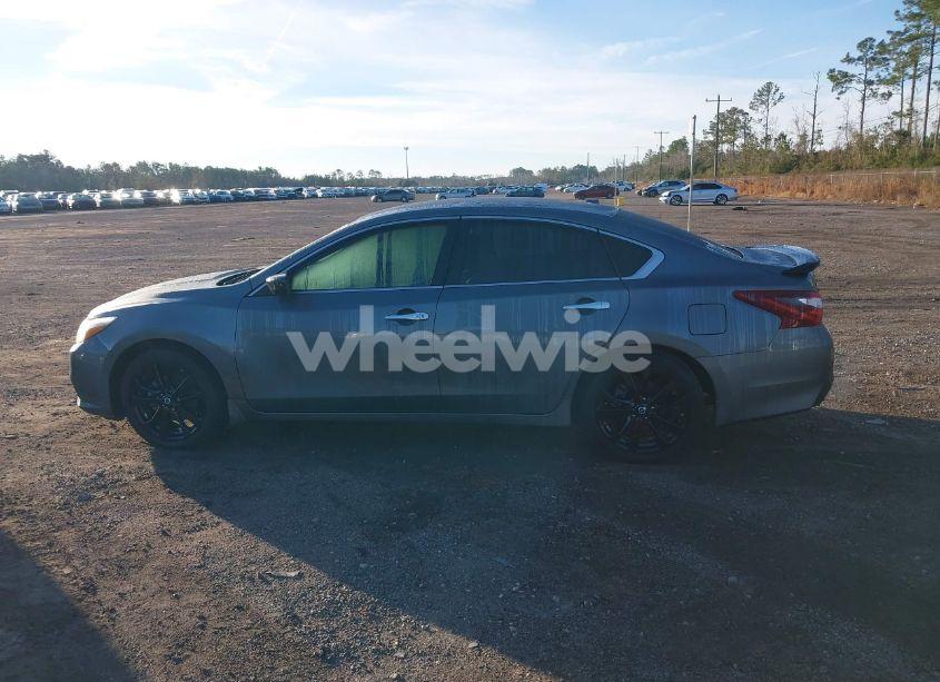 Photo 14 of 2018 Nissan Altima 2.5 SR (VIN 1N4AL3AP4JC291438)