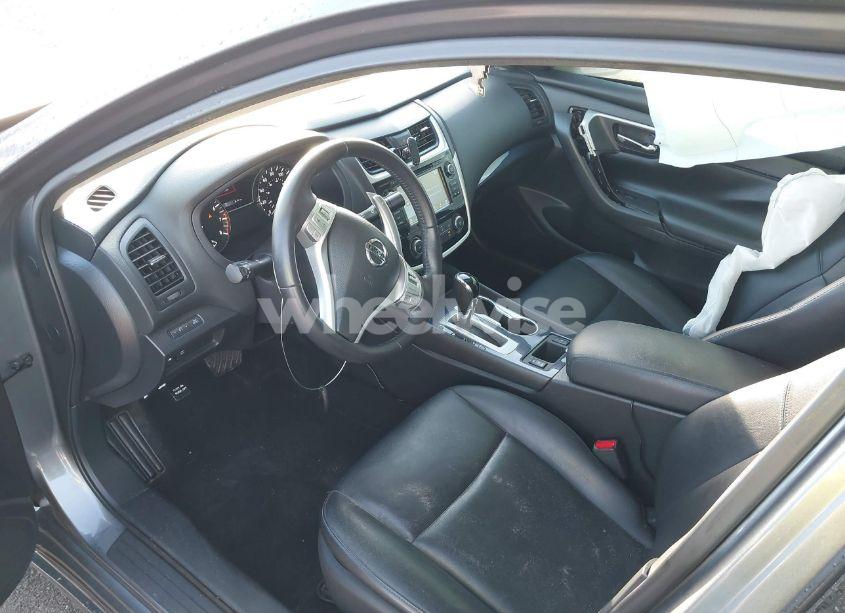 Photo 5 of 2018 Nissan Altima 2.5 SR (VIN 1N4AL3AP4JC291438)