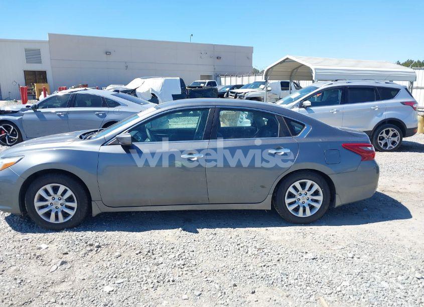 Photo 14 of 2018 Nissan Altima 2.5 S (VIN 1N4AL3AP4JC293514)