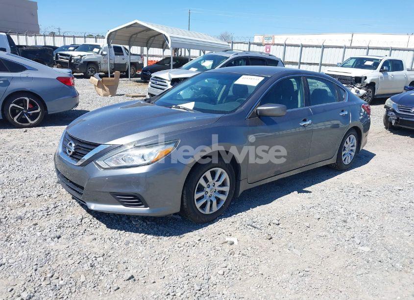 Photo 2 of 2018 Nissan Altima 2.5 S (VIN 1N4AL3AP4JC293514)