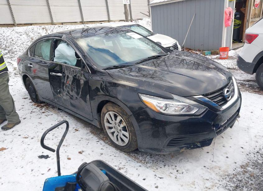 2018 Nissan Altima 2.5 S (VIN 1N4AL3AP4JC294954) main photo