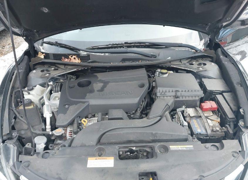 Photo 10 of 2018 Nissan Altima 2.5 S (VIN 1N4AL3AP4JC294954)