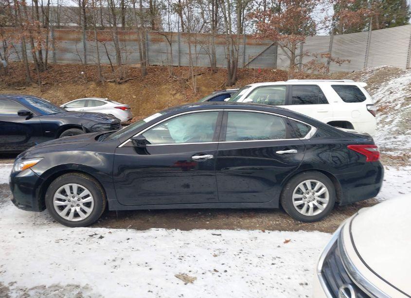 Photo 14 of 2018 Nissan Altima 2.5 S (VIN 1N4AL3AP4JC294954)