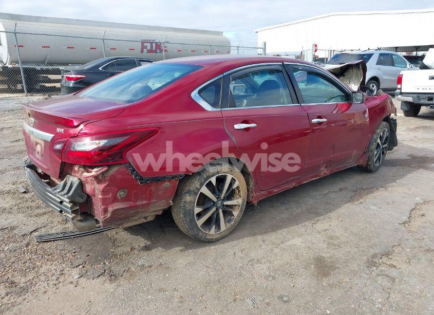 Photo 4 of 2018 Nissan Altima 2.5 SR (VIN 1N4AL3AP4JC297482)