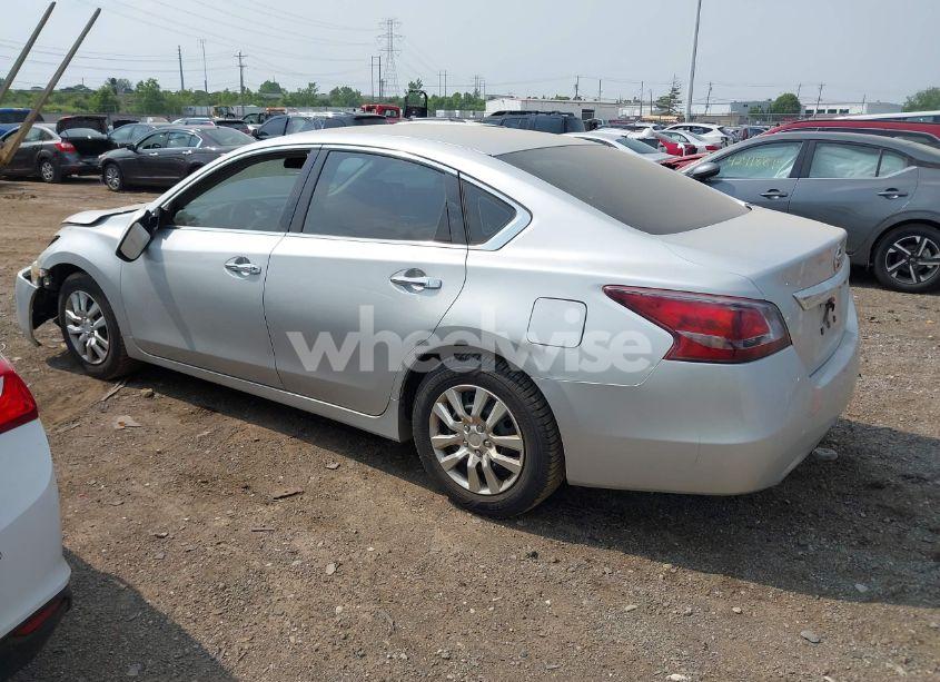 Photo 3 of 2013 Nissan Altima 2.5 S (VIN 1N4AL3AP5DC109573)