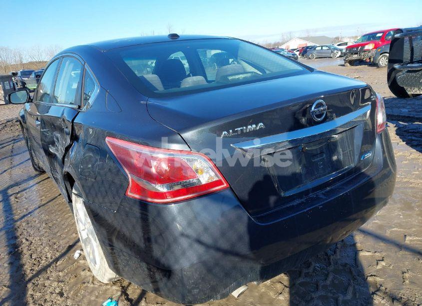 Photo 3 of 2013 Nissan Altima 2.5 SV (VIN 1N4AL3AP5DC124252)