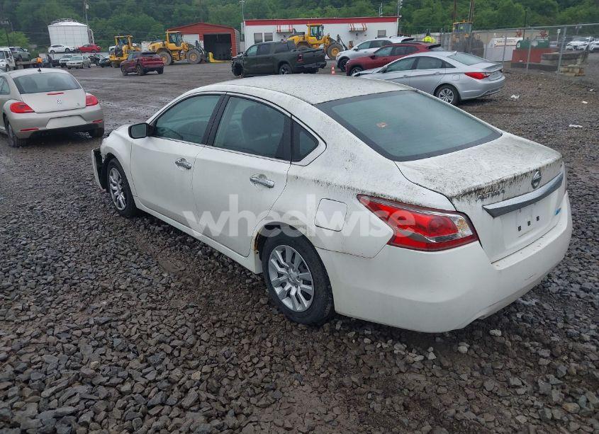 Photo 3 of 2013 Nissan Altima 2.5/S/SV/SL (VIN 1N4AL3AP5DC146090)