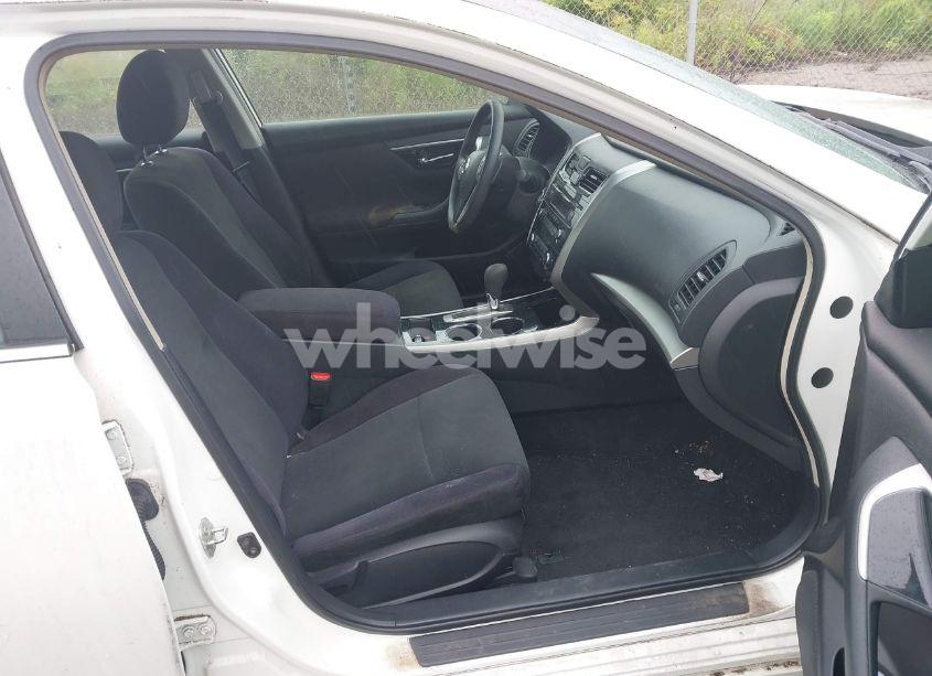 Photo 5 of 2013 Nissan Altima 2.5/S/SV/SL (VIN 1N4AL3AP5DC146090)