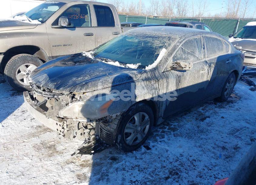 Photo 2 of 2013 Nissan Altima 2.5 S (VIN 1N4AL3AP5DC156179)