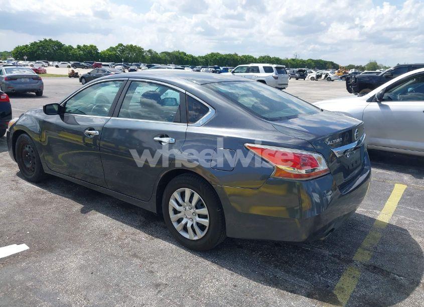 Photo 3 of 2013 Nissan Altima 2.5 S (VIN 1N4AL3AP5DC159972)