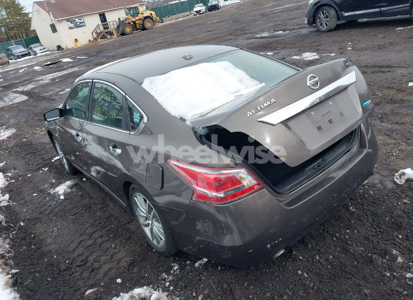 Photo 3 of 2013 Nissan Altima 2.5 SV (VIN 1N4AL3AP5DC163052)