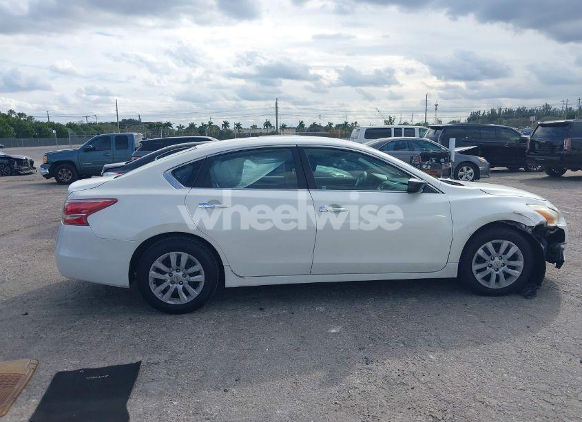 Photo 13 of 2013 Nissan Altima 2.5 S (VIN 1N4AL3AP5DC165772)