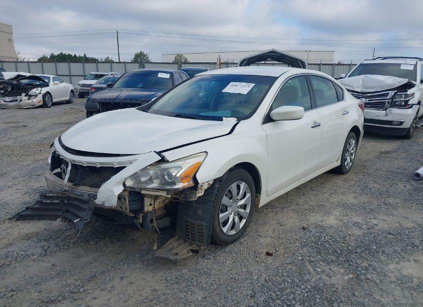 Photo 2 of 2013 Nissan Altima 2.5 S (VIN 1N4AL3AP5DC165819)